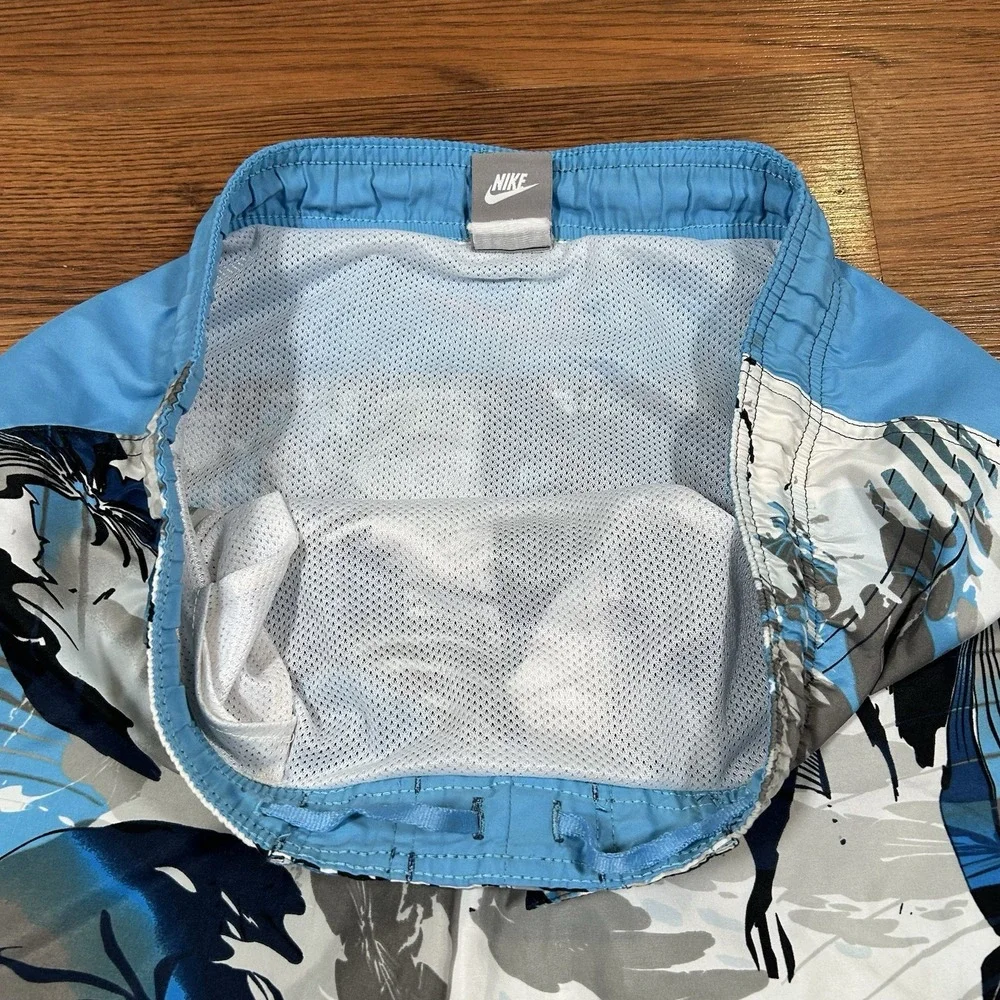 Nike Men's Swim Trunks Size XL Blue‎ Grey Floral Board Short Hawaiian Mesh Lined